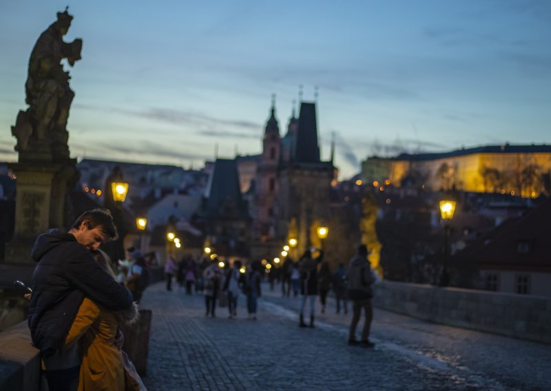 Češku očekuju 'pakleni dani', Poljska ponovno uvodi stroge mjere