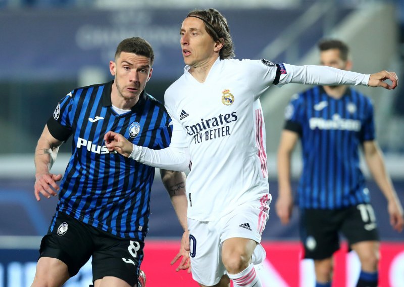 [FOTO] Modrić asistirao strijelcu jedinog gola i predvodio 'golobradi' Real do pobjede kod Atalante; Manchester City napravio veliki korak prema četvrtfinalu