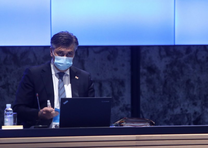 [FOTO] Plenković: Kada EMA odobri rusko cjepivo, mi smo više nego pripravni nabaviti ga
