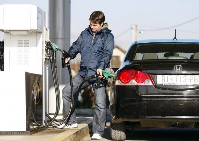 Fuel prices to go up in Croatia as of Tuesday