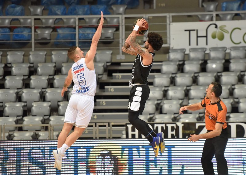 [FOTO] Velika pobjeda! Zadar nakon produžetka srušio Partizan, ali glavna vijest je krađa legendarnog dresa Pina Giergie