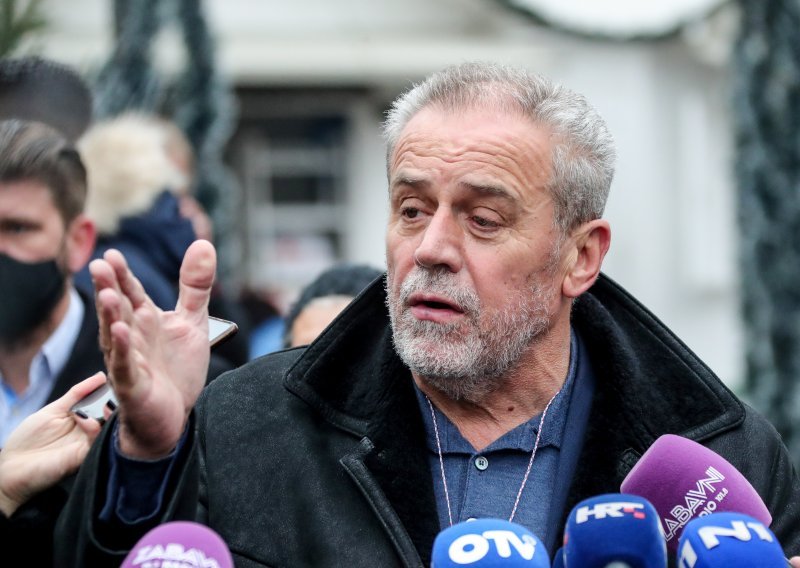 Moždani udar, plućna embolija, operacije... Zdravstveni problemi nisu zaustavili Bandićeve političke ambicije