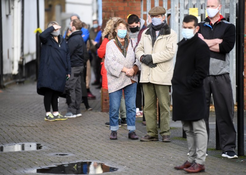 'Molimo javite se': UK traži nepoznatog širitelja brazilske varijante koronavirusa