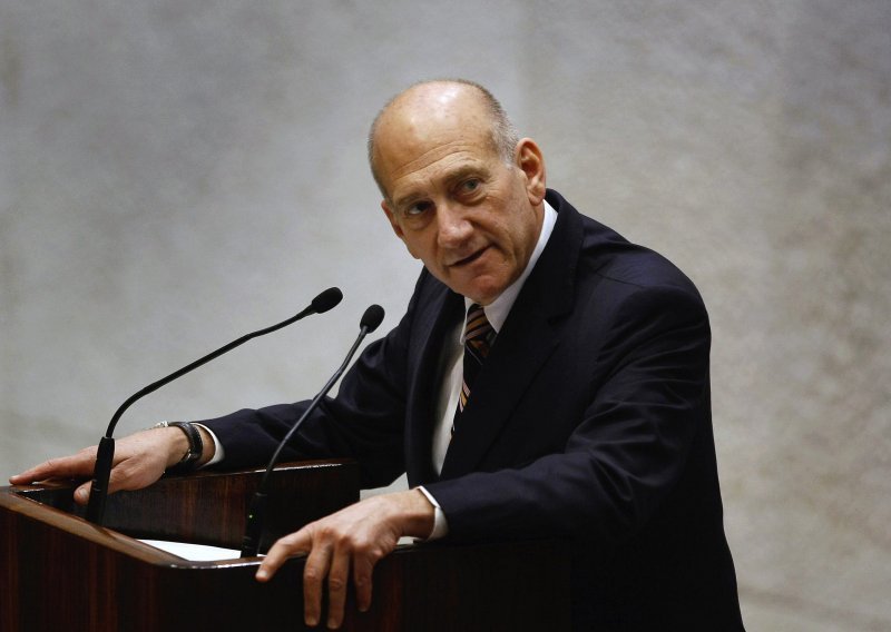 Izrael: Ehud Olmert osuđen za korupciju