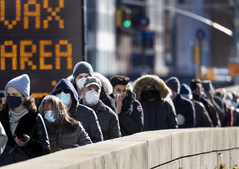 Bilježe nagli pad zaraza; Teksas ukida maske i ograničenja