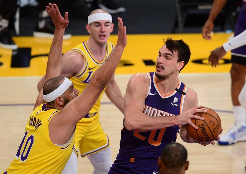 Pogledajte kako je Dario Šarić uništio prvake Lakerse i LeBrona, a mnoge je iznenadio načinom igre kakav još nije viđen; Srbin Jokić novim triple-doubleom ispisao povijest NBA-a