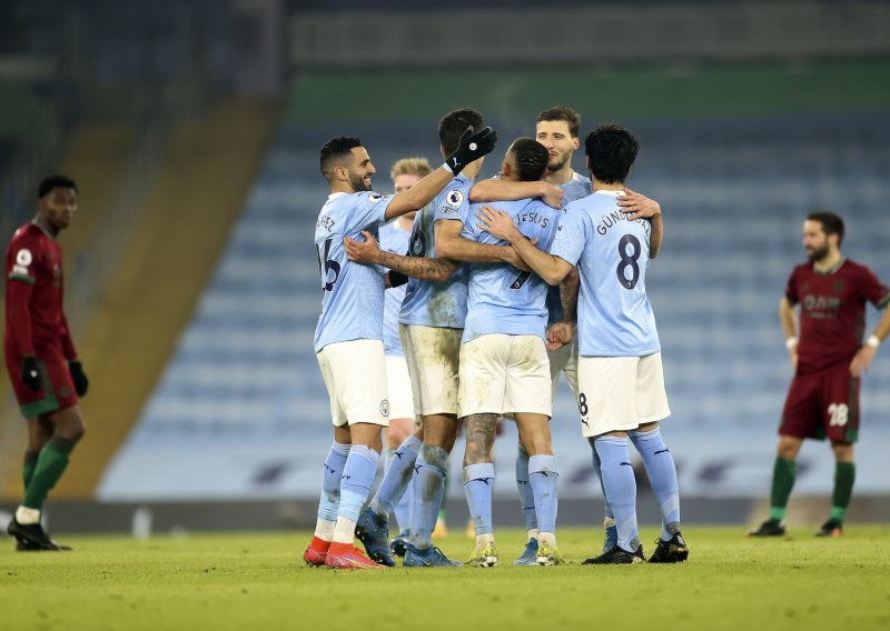 [FOTO] Manchester City preživio je 'pakao', a novi rekord pod vodstvom Pepa Guardiole lovit će protiv Manchester Uniteda