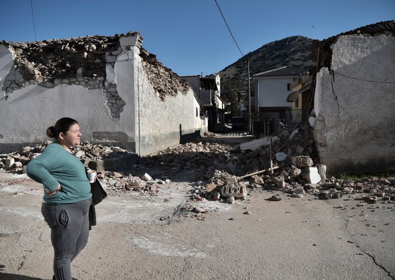 Jak potres ponovno pogodio Grčku, seizmolozi upozorili da se očekuju novi