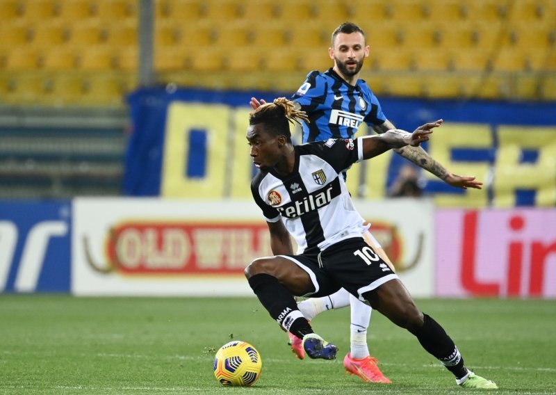 [FOTO] Inter napravio novi korak prema naslovu; 'davljenik' nije uspio zaustaviti vodeću momčad Serie A; Hrvati bili na terenu od prve minute