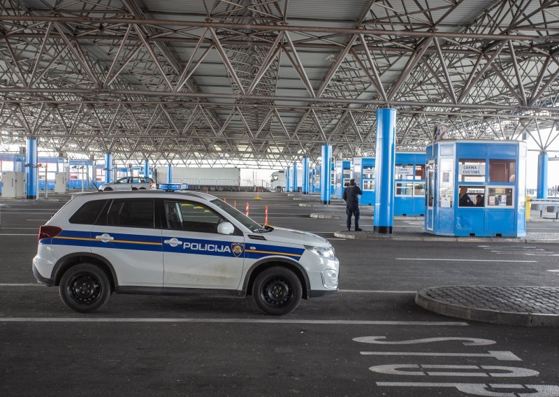 Zatečeni u kršenju mjere samoizolacije na granici, u prometu, u zgradi policije...