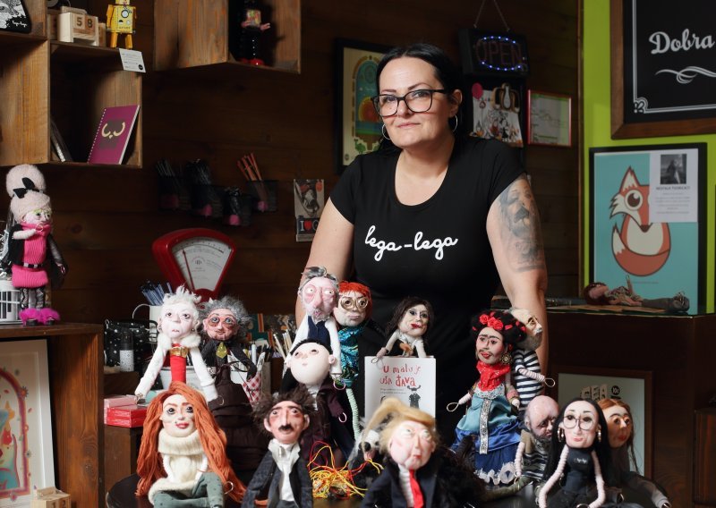 [FOTO] Kad stare krpe i majice ožive i postanu lutke: Upoznajte Milu Lončar, Osječanku koja će svakog nasmijati svojim duhovitim lutkama i karikaturama