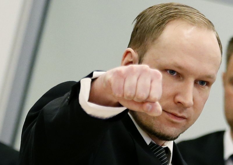 Breivik: Psihijatrijski nalaz vrvi izmišljotinama