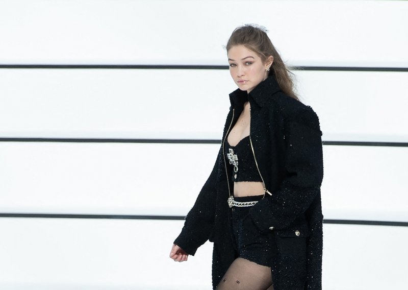 Šest mjeseci nakon poroda: Gigi Hadid prošetala modnom pistom i otkrila novi imidž