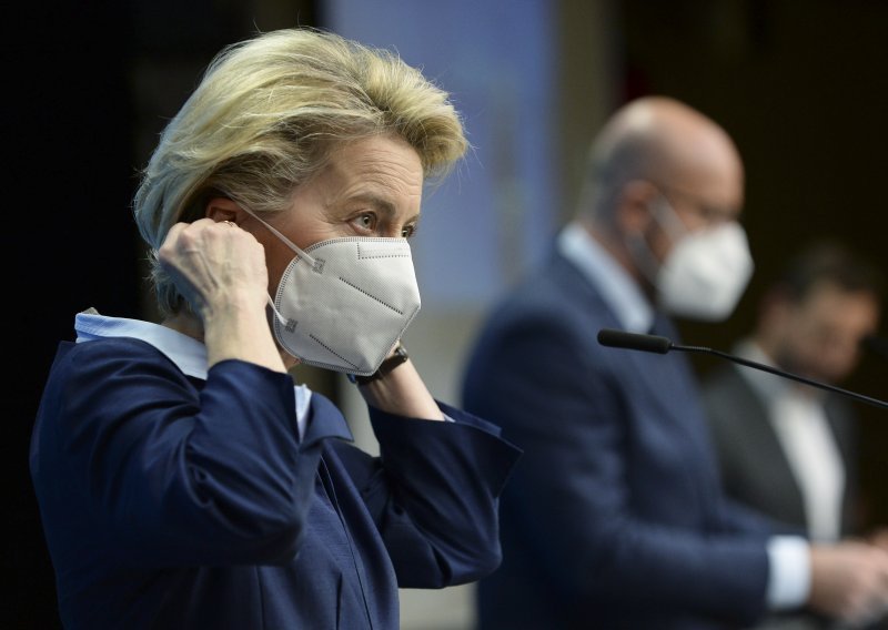 Von der Leyen: Od travnja u EU 100 milijuna doza cjepiva na mjesec