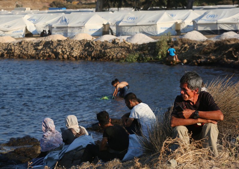 Grupa djevojčica iz grčkih izbjegličkih kampova ipak ne dolazi u Hrvatsku