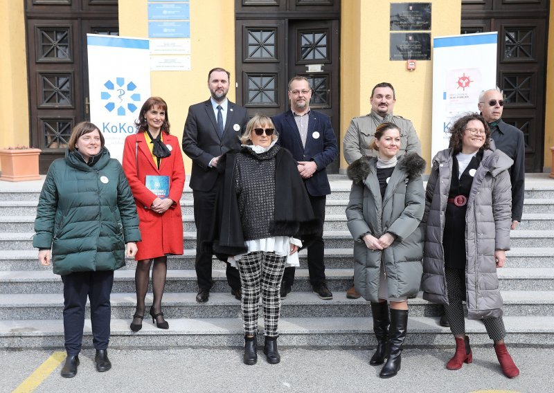 Devet zdravstvenih komora uputile proglas zdravstvenim djelatnicima, do sada ih je cijepljeno tek 56 posto: 'Imaš znanje, budi primjer! Cijepi se!