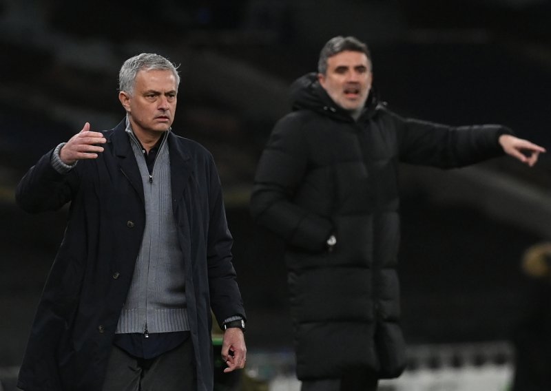 [VIDEO/FOTO] Jose Mourinho nije skrivao zadovoljstvo nakon pobjede, a otkrio je i planove za uzvratnu utakmicu na Maksimiru