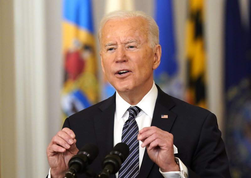 [FOTO/VIDEO] Biden pozvao da se svi odrasli Amerikanci cijepe do 1. svibnja