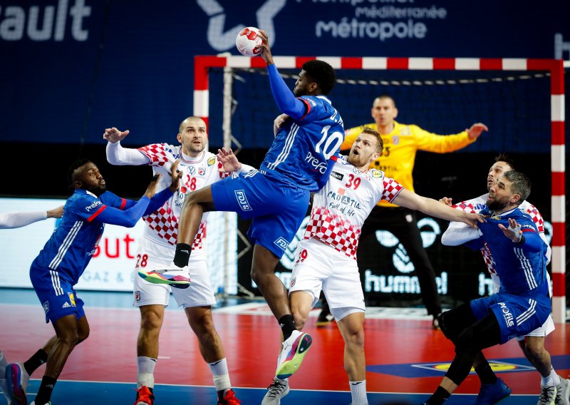 [FOTO] Hrvatska i dalje ima kompleks Francuza; 'kauboji' su prokockali pet golova razlike i u dramatičnoj završnici izgubili...