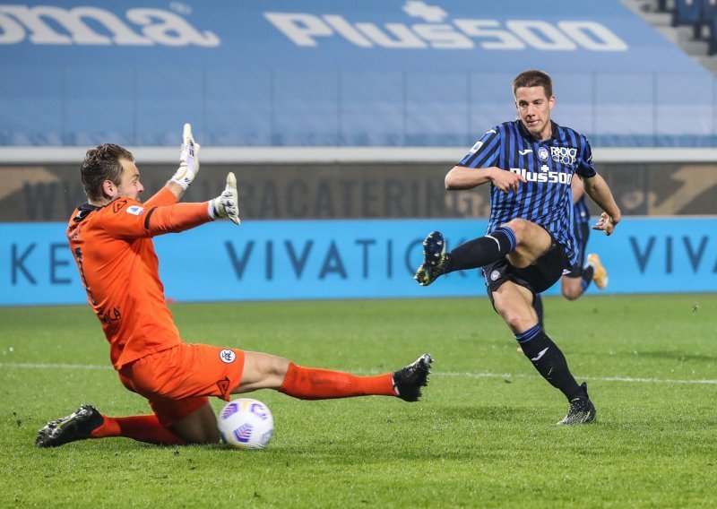 Mario Pašalić zabio dva gola u uvjerljivoj pobjedi Atalante; Lazio jedva slavio protiv najlošije momčadi lige