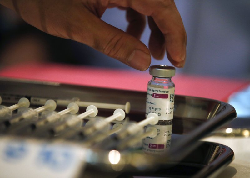 AstraZeneca najavila nova smanjenja isporuka cjepiva Europskoj uniji