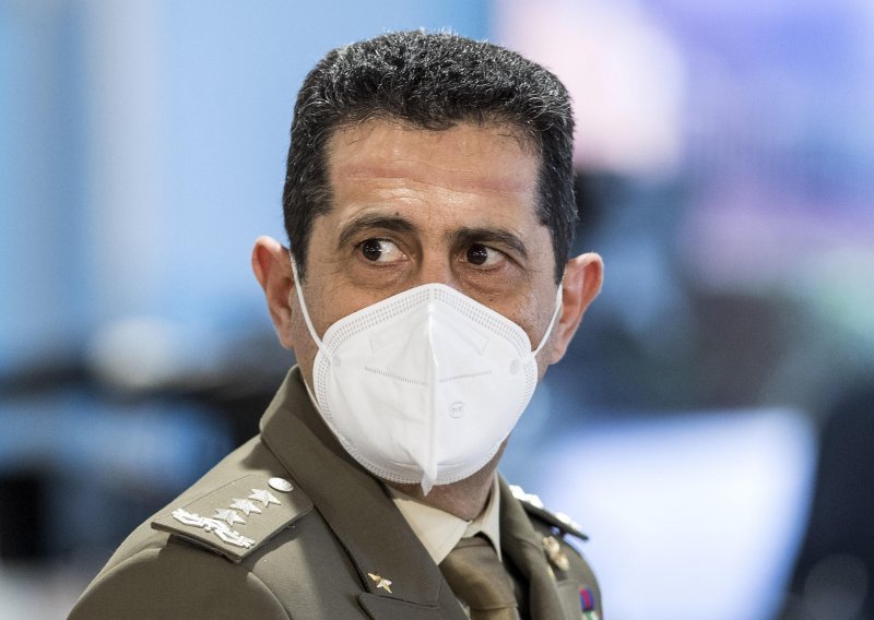 Cijepljenje u Italiji preuzeo vojni general: 'Cijepit ćemo 500.000 ljudi dnevno'