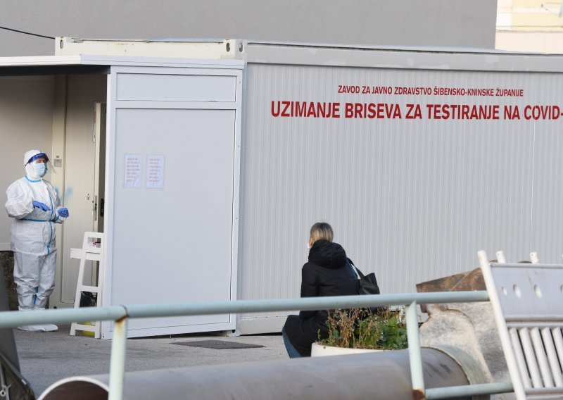 U Hrvatskoj u utorak 691 novi slučaj zaraze koronavirusom, preminulo 12 osoba
