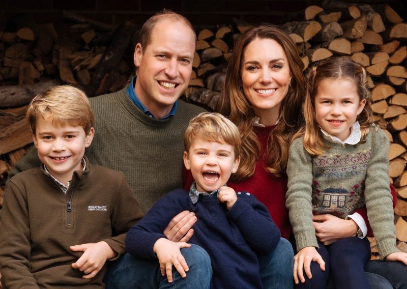 Pogledajte što su djeca princa Williama i Kate Middleton poručila baki Diani koju nisu nikad upoznali