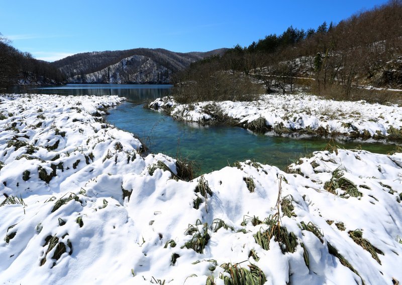 U utorak će biti svega - sunca, kiše, oblaka, bure pa i snijega