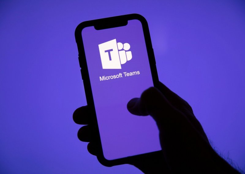 Microsoft Teams je jučer pao, kompanija ga oprezno vraća u pogon