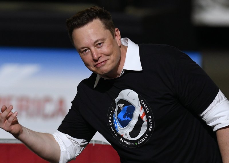 Službena titula Elona Muska u Tesli je od danas - tehno kralj