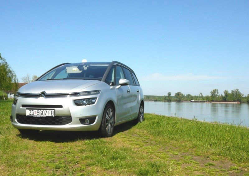 Citroen Grand C4 Picasso 2.0 HDI Intense - komfor na n-tu potenciju