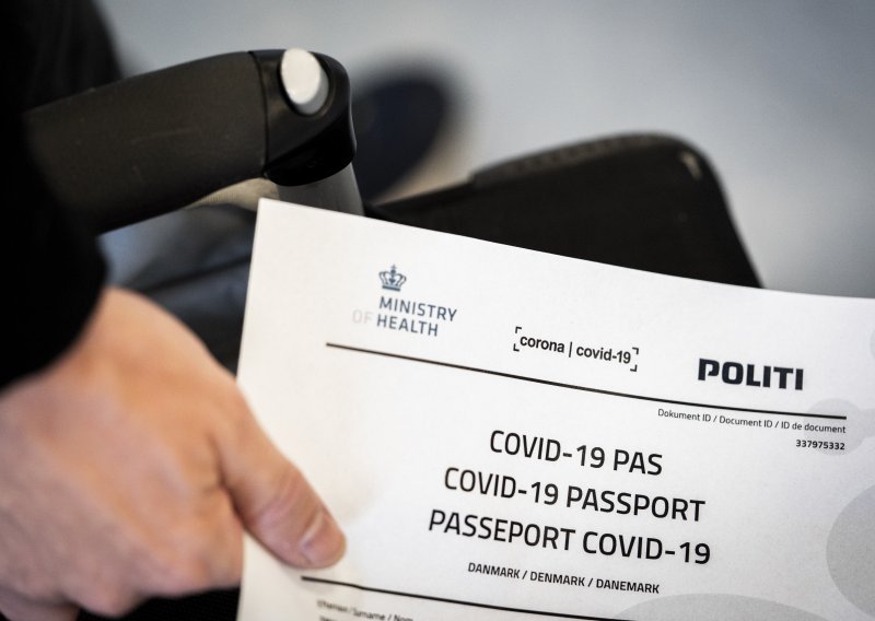 Europarlamentarci o 'covid-putovnicama': Proći će mjeseci do njihova uvođenja, obavijene su velom tajne i diskriminiraju jako puno ljudi