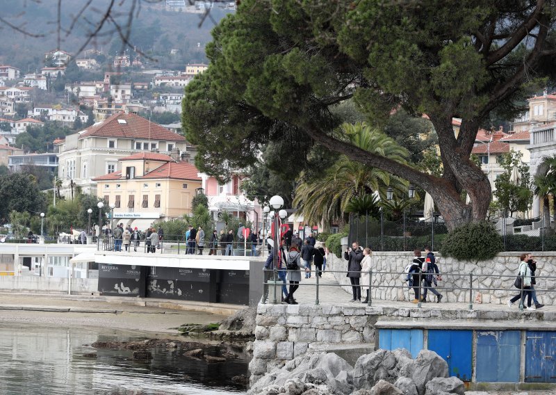 Opatija i LRH za zajedničko financiranje natječaja za idejno rješenje glavnog trga