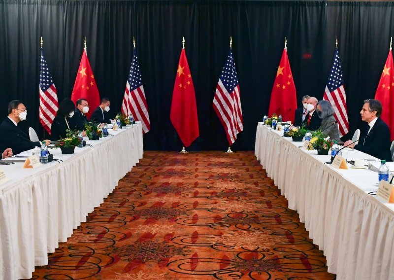 Verbalno šamaranje na prvom susretu: Visoki predstavnici SAD-a i Kine razmijenili niz optužbi i uvreda