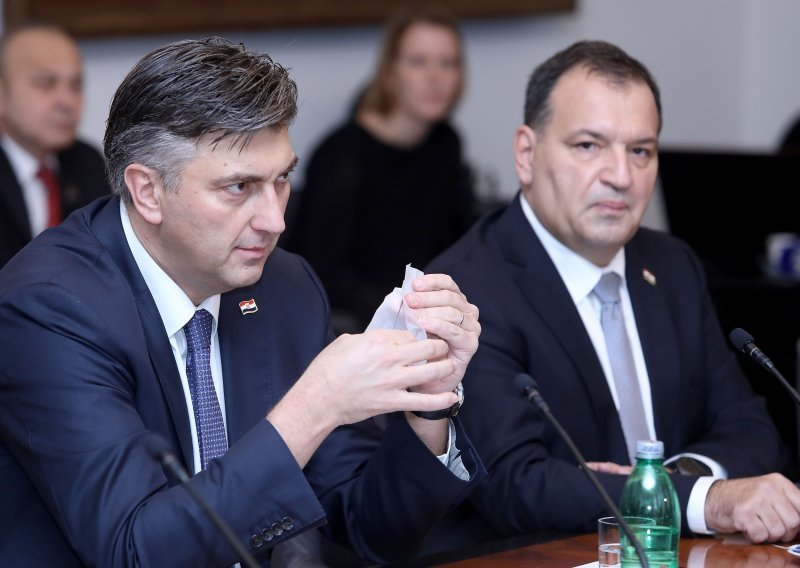 Plenković, Jandroković i Beroš sutra će se cijepiti cjepivom AstraZenece