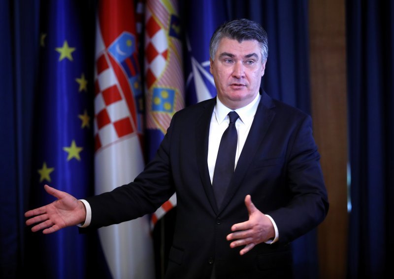 Zoran Milanović se ispričao studentima i usput dodatno pokopao Malenicu: Mogli bi mu predavati bolje nego on njima