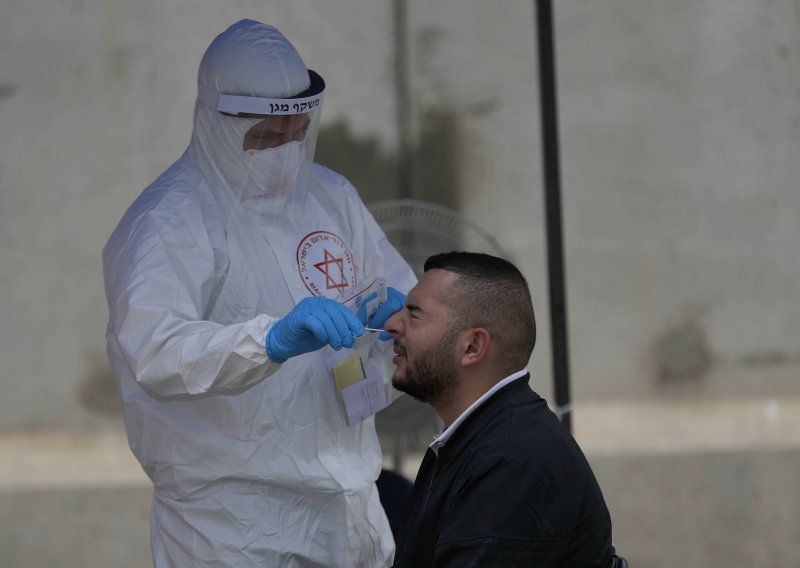 Izrael privremeno odobrio sprej za nos koji sprečava prijenos koronavirusa