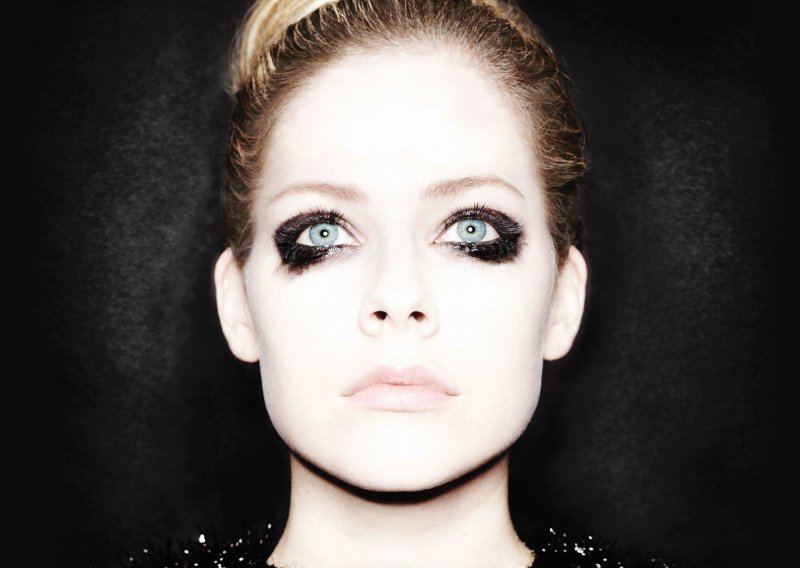 Poklanjamo vam novi album Avril Lavigne