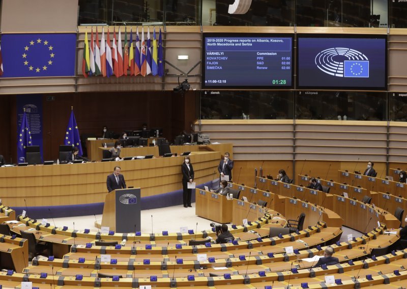 EP po hitnom postupku odlučuje o digitalnim zelenim potvrdama za slobodno kretanje