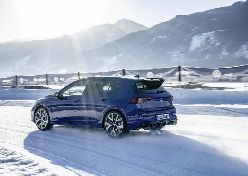 [FOTO/VIDEO] VW Golf R na zimskom izazovu: Najsnažniji model najprodavanijeg modela na snijegu