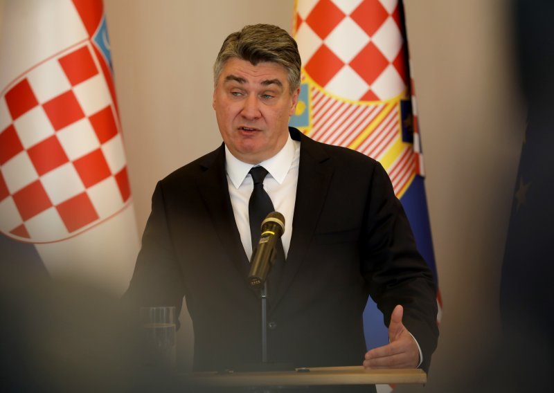 Milanović odlikovao sudionike akcije 'Plitivice'