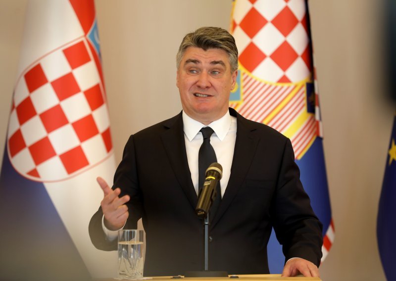 [VIDEO/FOTO] Milanović nezaustavljiv: Plenković terminalno nesposoban, Pupovac zaštićeniji od pande u njujorškom zoološkom vrtu