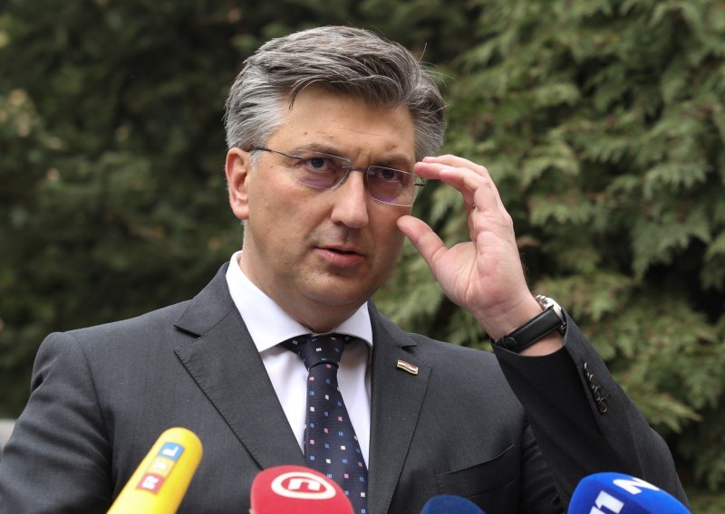 Plenković: U Vukovarsko-srijemskoj županiji osigurane plaće za 23.000 radnika