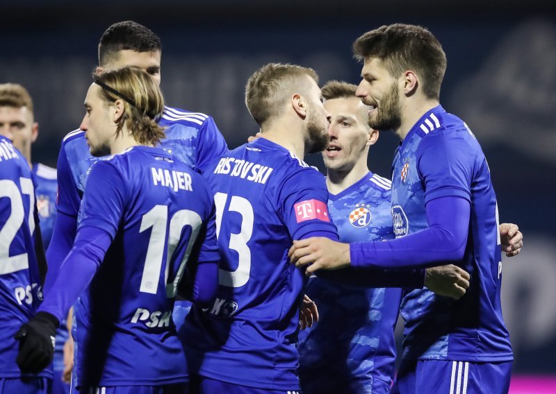 Dinamo odbio silne milijune za svoje najbolje igrače, a 'modrima' su ponuđene i dvije velike svjetske zvijezde, ali Zdravko Mamić nije dao zeleno svjetlo