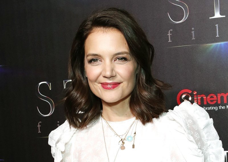 Katie Holmes pokazala lice bez šminke; fanovi su izvan sebe od oduševljenja