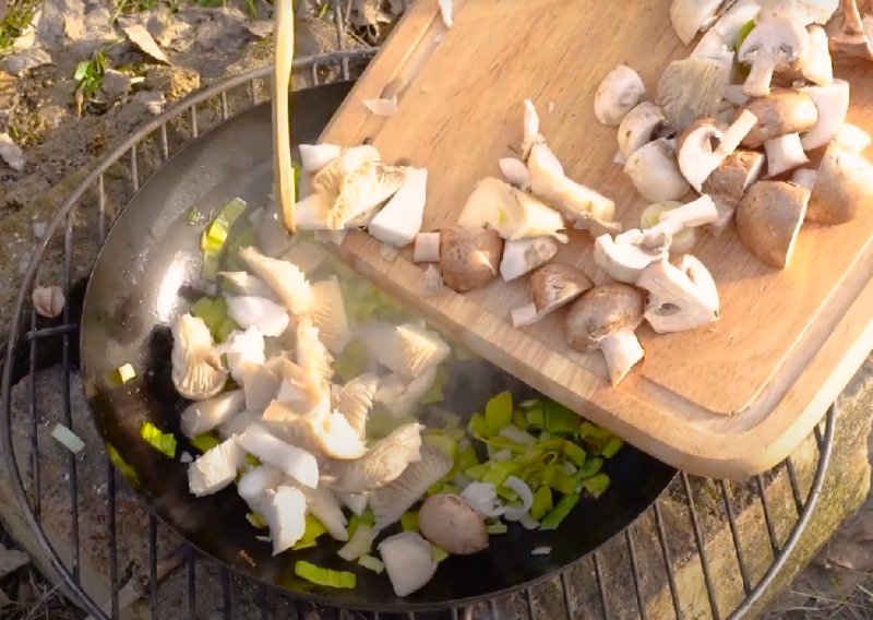 Jeste li za šumski wok? Super recept za brz i ukusan ručak s gljivama