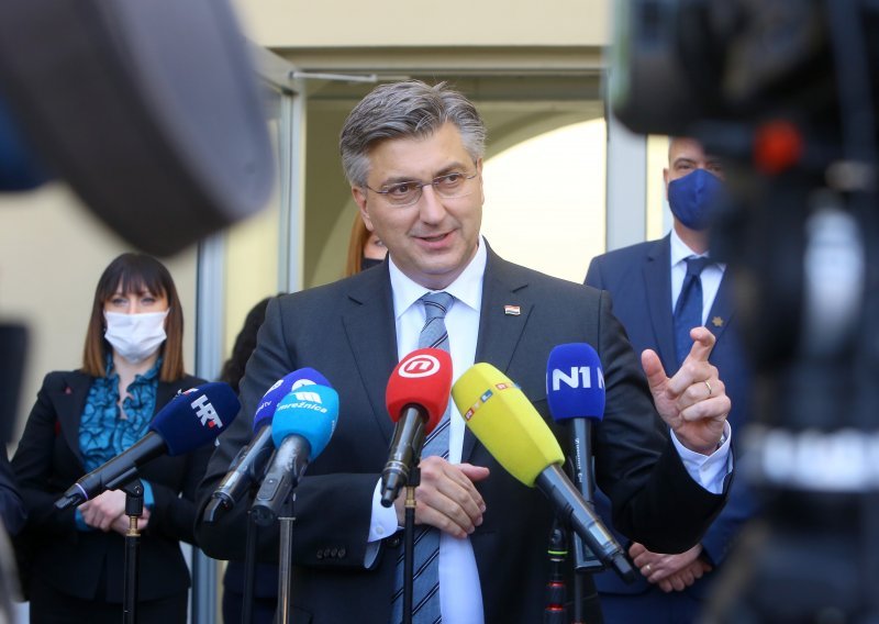 Plenković predstavlja Nacionalni plan oporavka; dobije li zeleno svjetlo EK, više od 50 posto bespovratnog novca usmjerit će se u gospodarstvo