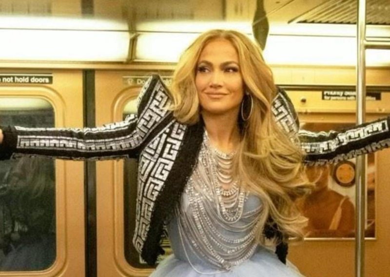 'Ti si definicija ljepote': Jennifer Lopez zaludila fanove najnovijom objavom na Instagramu