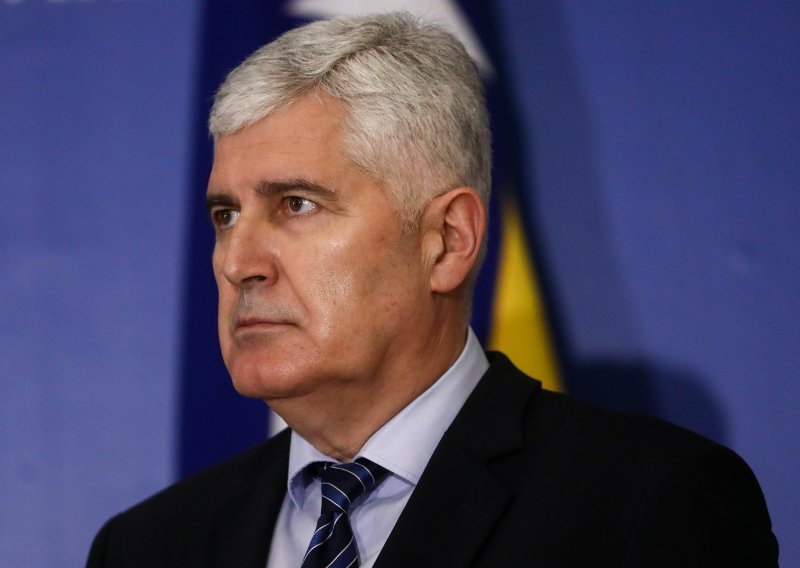 BiH: Džaferović i Izetbegović traže zaštitu od EU, a Čović poziva na reforme